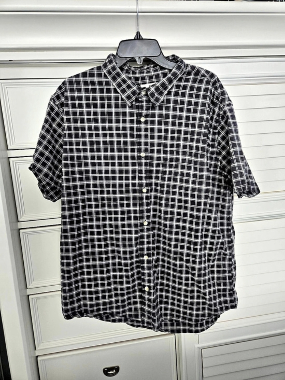 Mutual Weave Men's Plaid Button Down in Black & White Like New